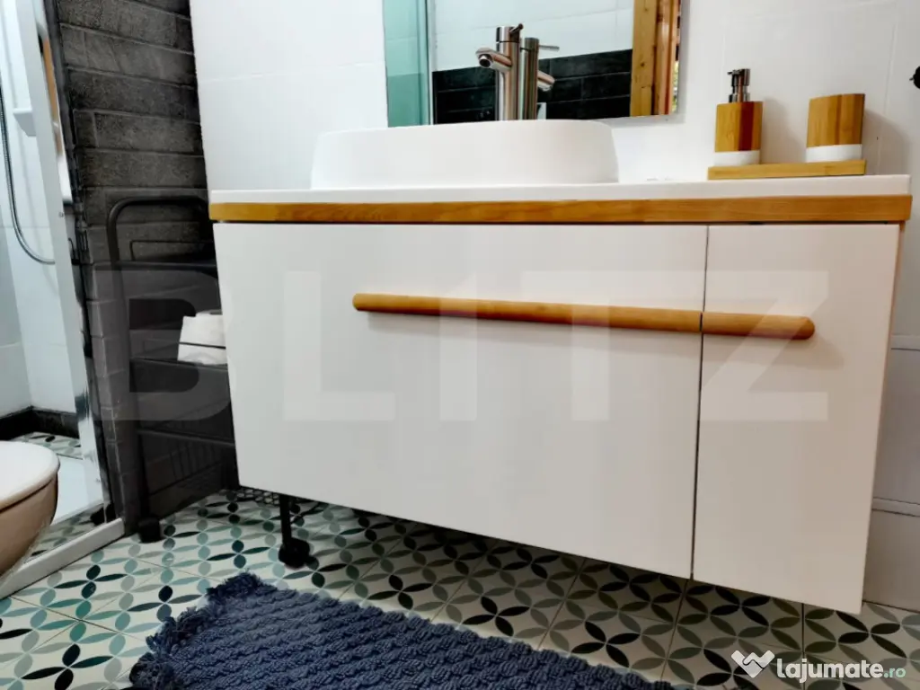 Investiție rară la Colibița – 3 cabane aproape de lac, 