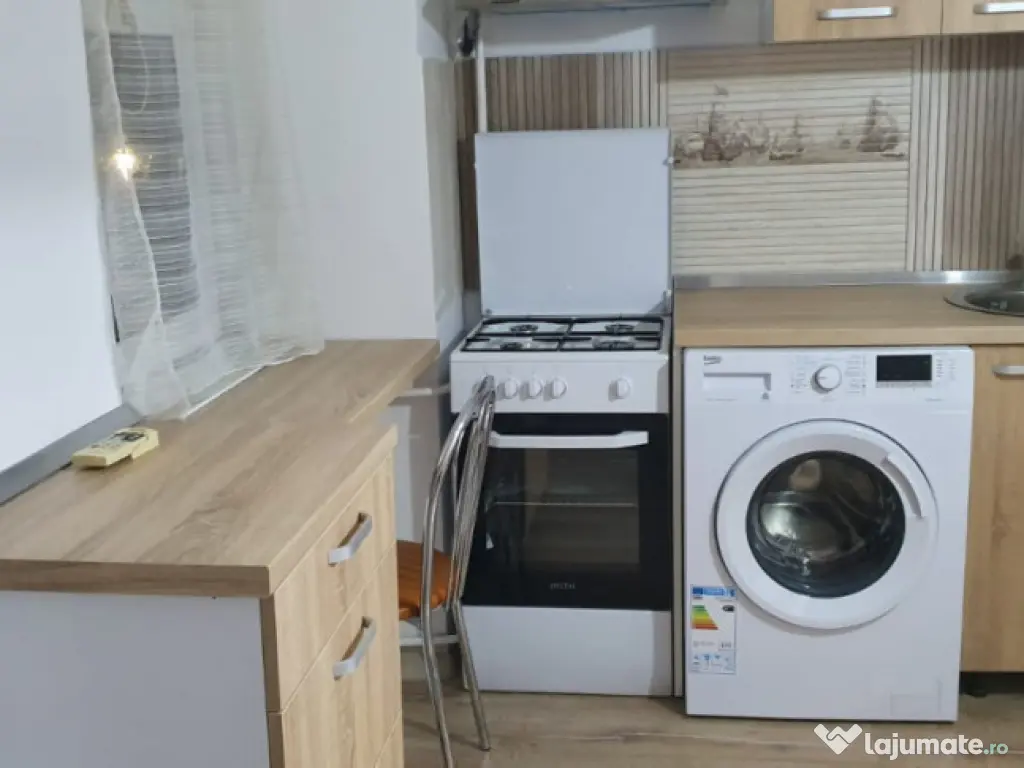 Garsoniera semidecomandata, etaj 1/4,Podul Electro, zona Lap 