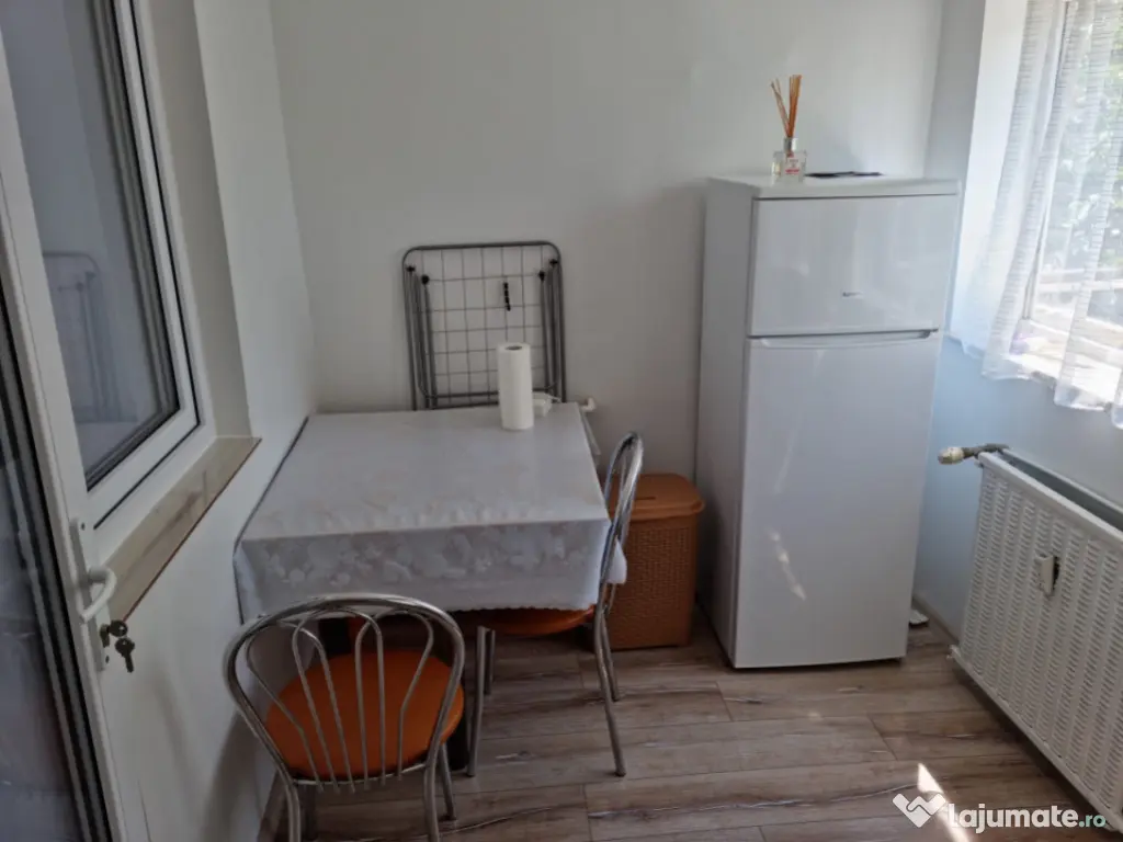 Garsoniera semidecomandata, etaj 1/4,Podul Electro, zona Lap 