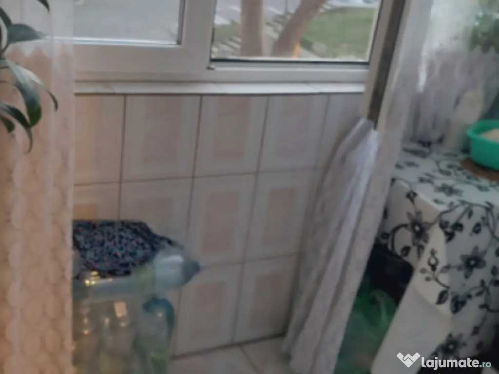 Apartament 2 camere de vanzare, situat in zona Poarta 6 