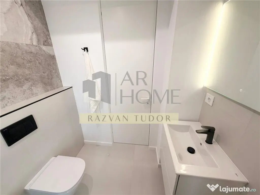 Apartament 3 camere, loc de parcare , Ploiesti, ultracentral 