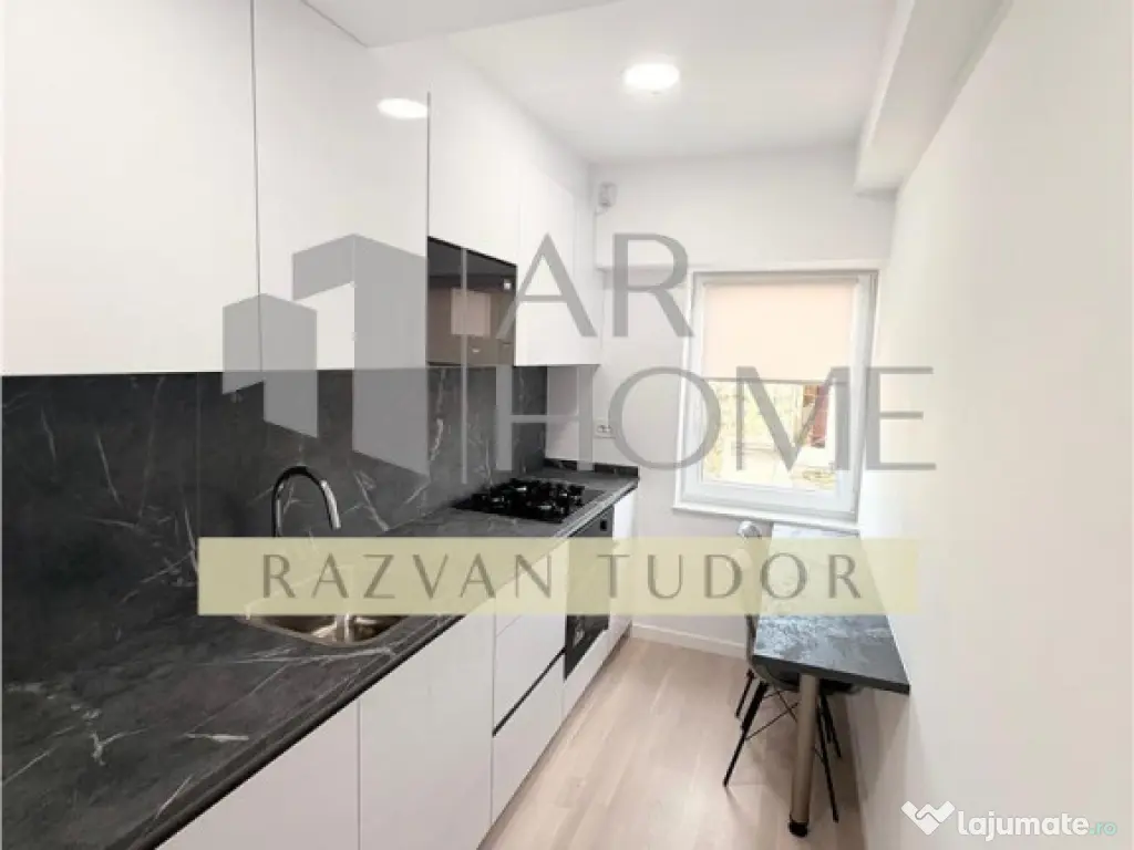 Apartament 3 camere, loc de parcare , Ploiesti, ultracentral 