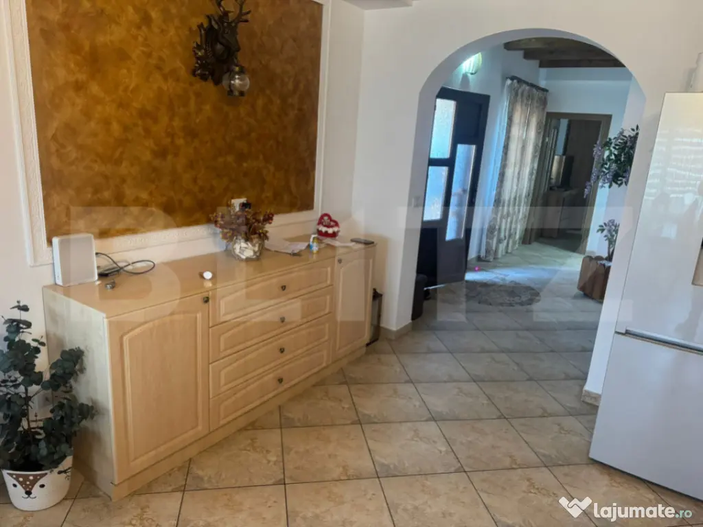 Casa la Gherla, Ultrafinisat - Foarte aproape de oras 