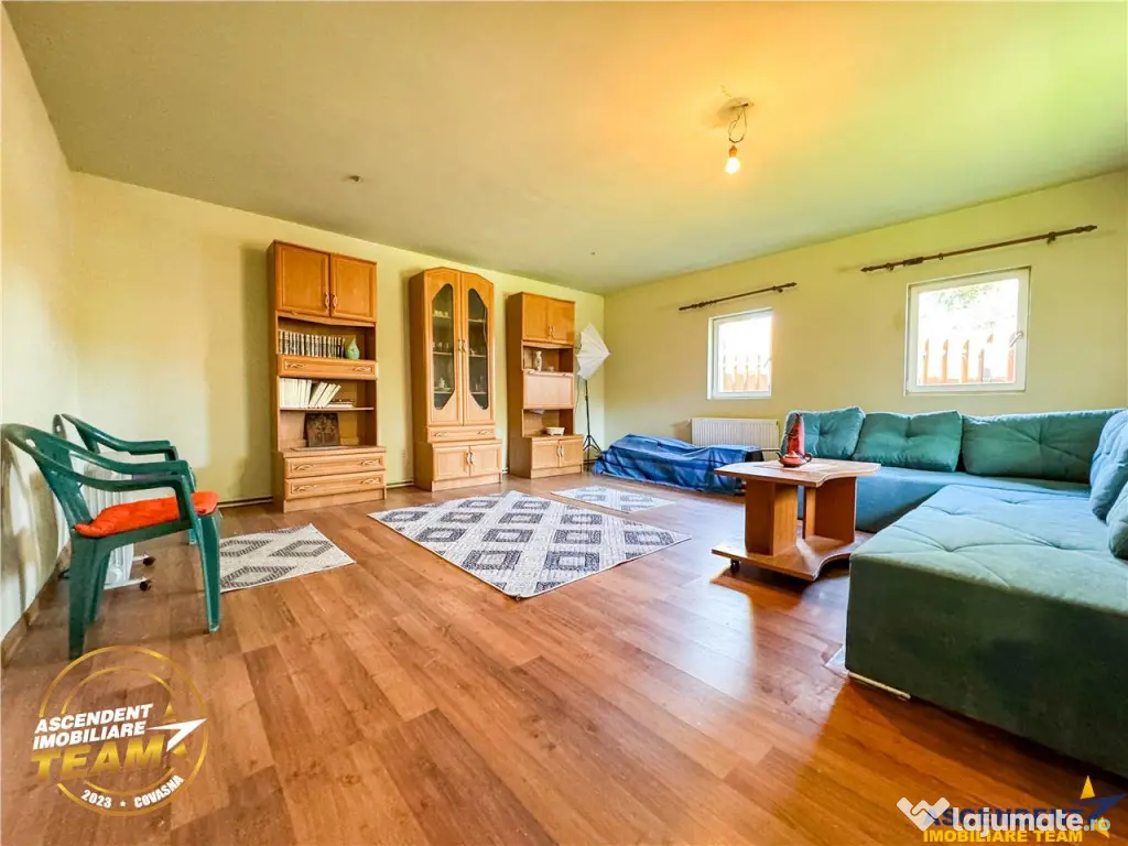 FILM Tur 3D! Casa cu gradina, pomi fructiferi, fantana, Zago 