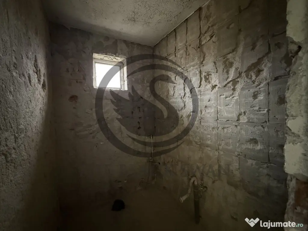 Proprietate cu 6 camere de vanzare | Kaufland - Moreni | ... 