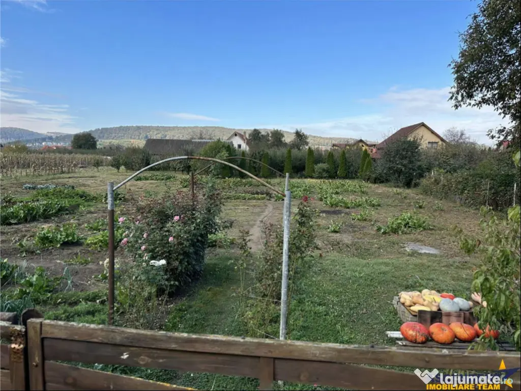 FILM!1.409 mp teren intravilan,livada, utilitati,locatie pre 