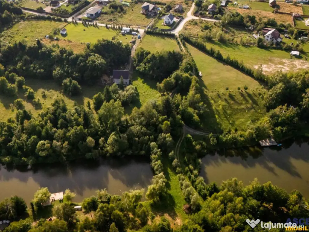 FILM! Oaza paradisiaca cu lac, vedere catre Bucegi, Glajerie 