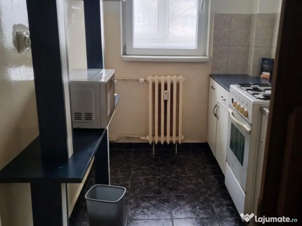 Baba novac rond dristor etaj 3 decomandat 