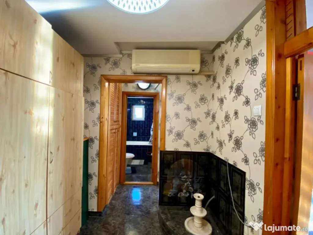 Apartament 2 camere situat in Str. Decebal- Bd. Daciei 