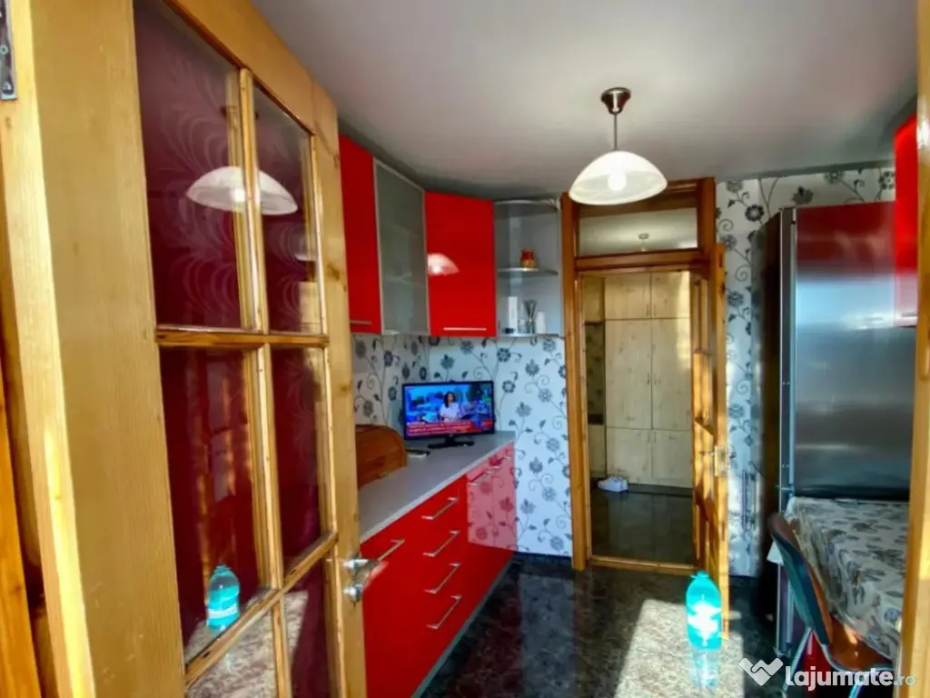 Apartament 2 camere situat in Str. Decebal- Bd. Daciei 