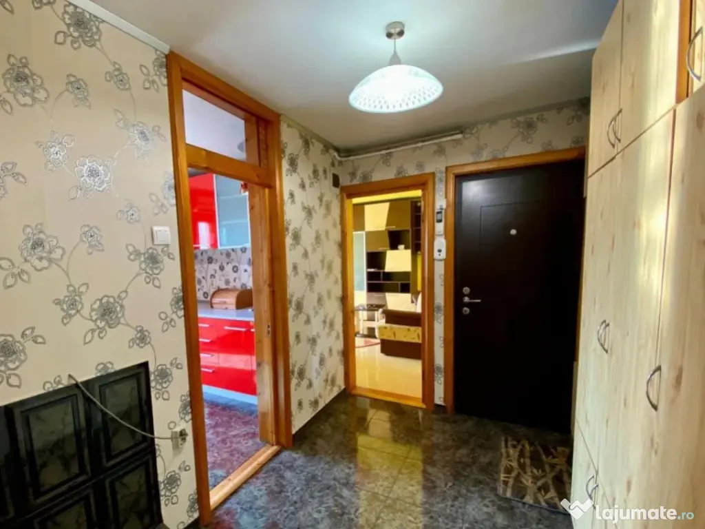 Apartament 2 camere situat in Str. Decebal- Bd. Daciei 