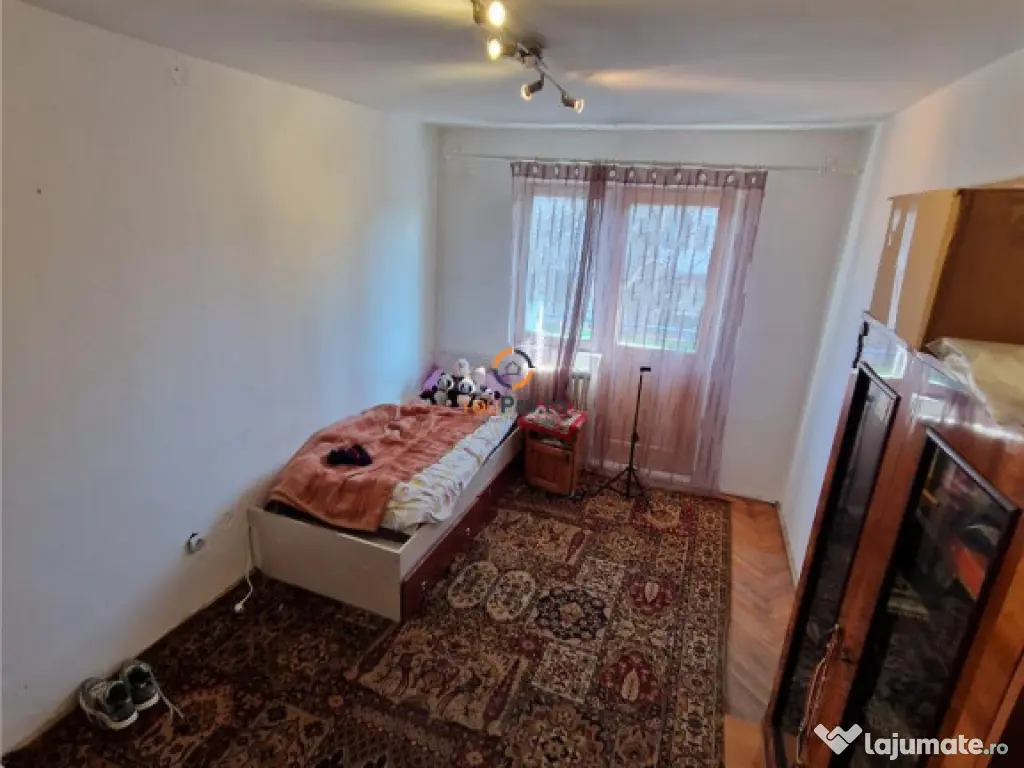 Apartament 3 camere etaj 3 Zona Dacia / Iulius Mall 