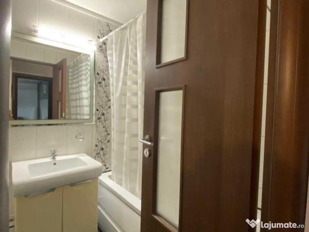 Brancoveanu piata sudului etaj 8 