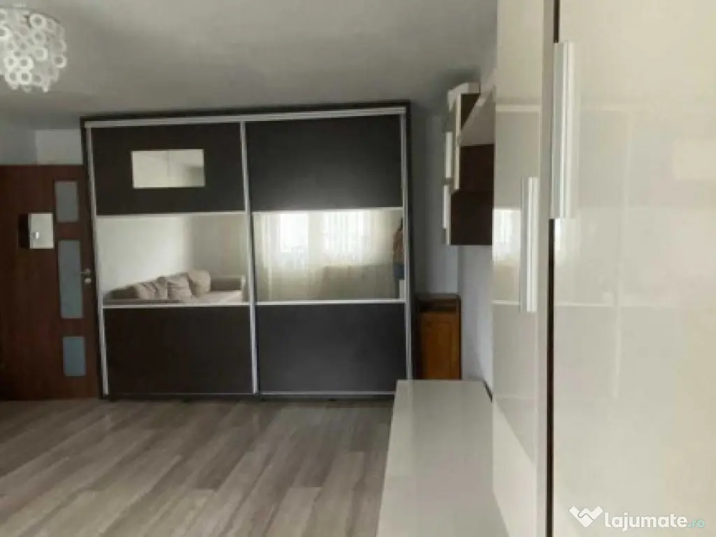 Brancoveanu piata sudului etaj 8 