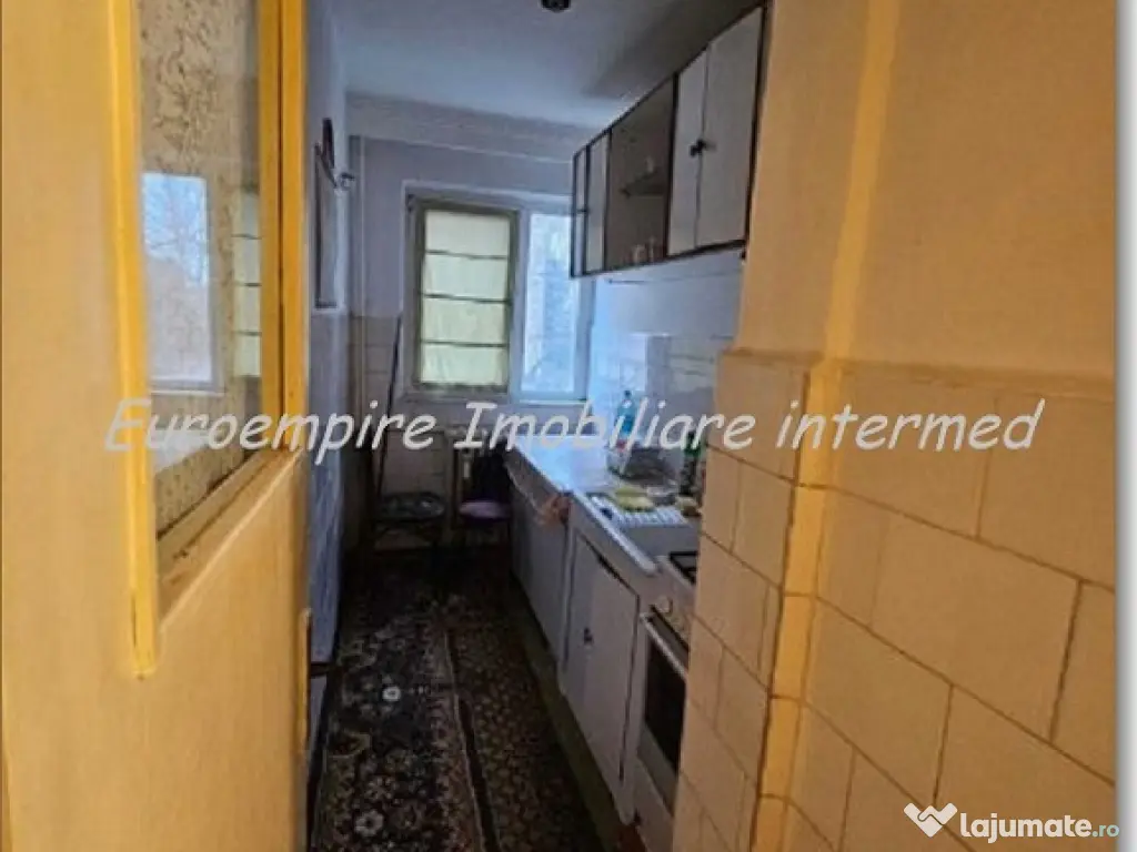 Apartament 3 camere zona KM 4-5 