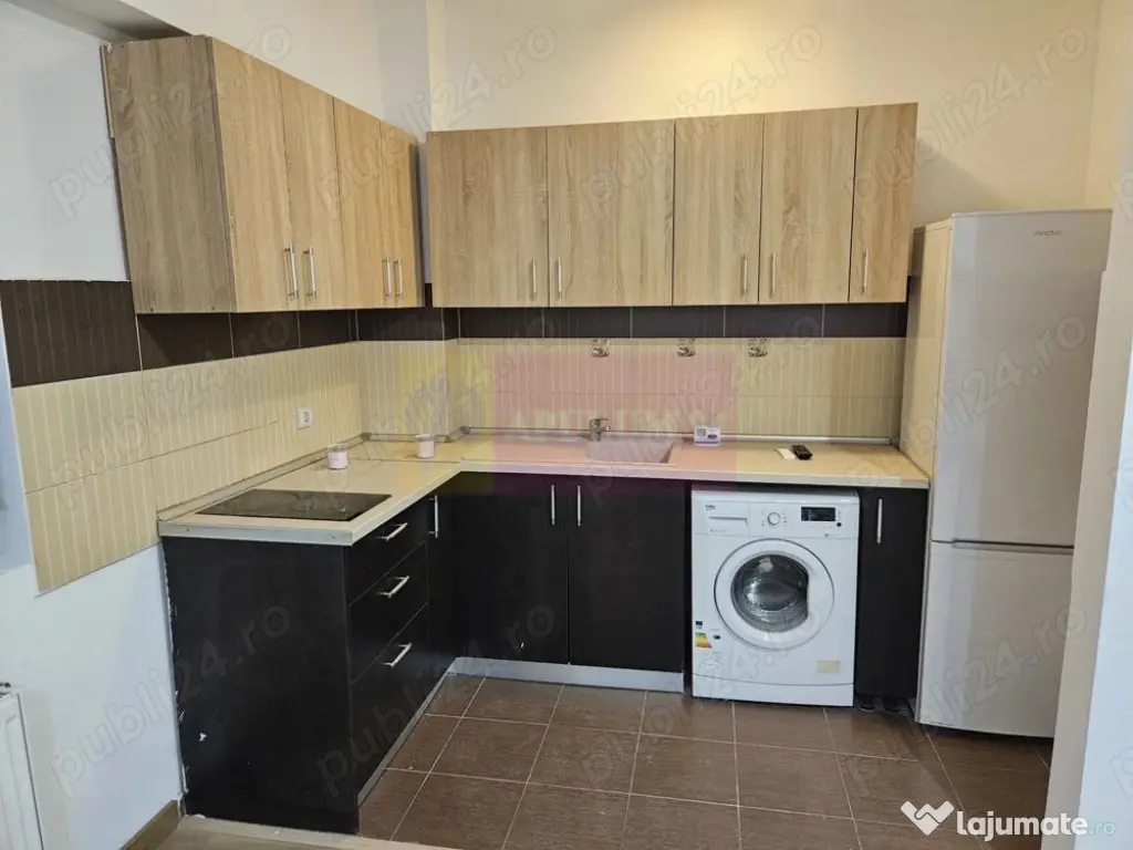 Bijuterie de Garsoniera in centru, rond Alba Iulia 