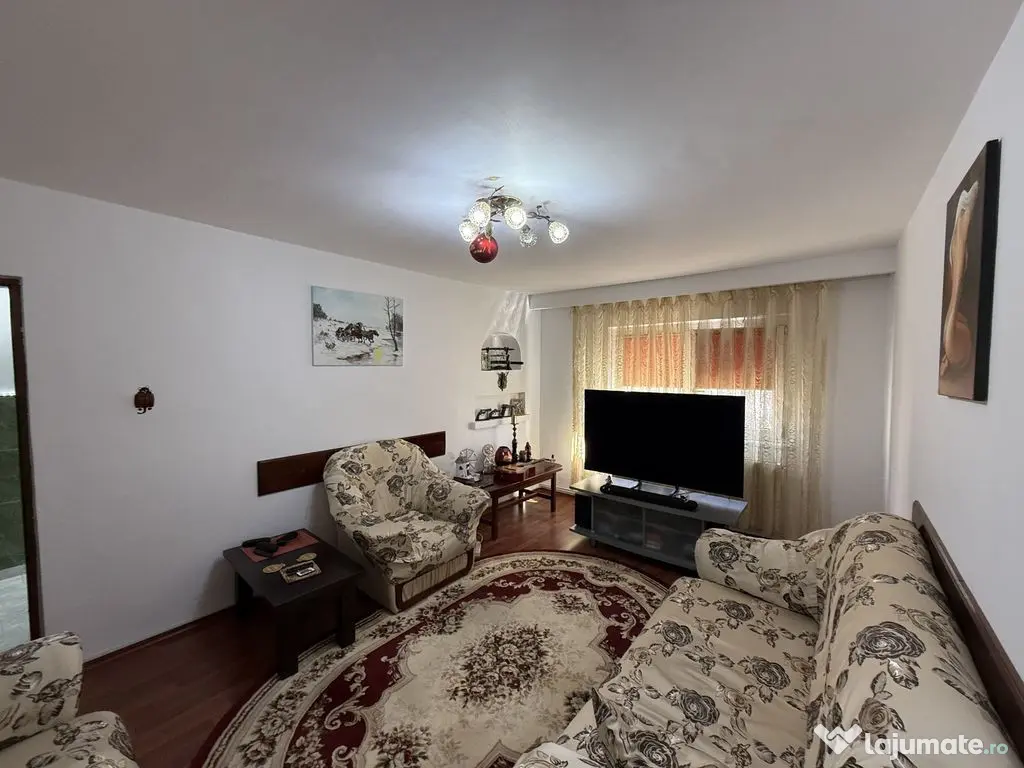 Apartament 3 camere zona Tomis Nord 