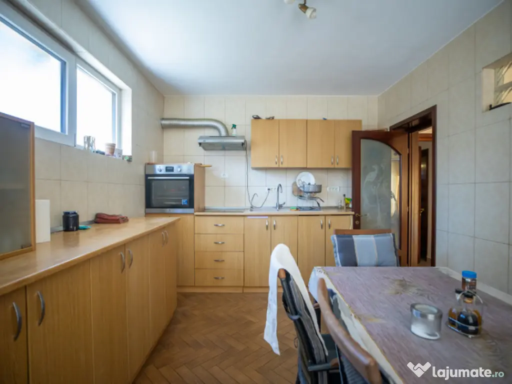 Casa P+1, situata in orasul Navodari 