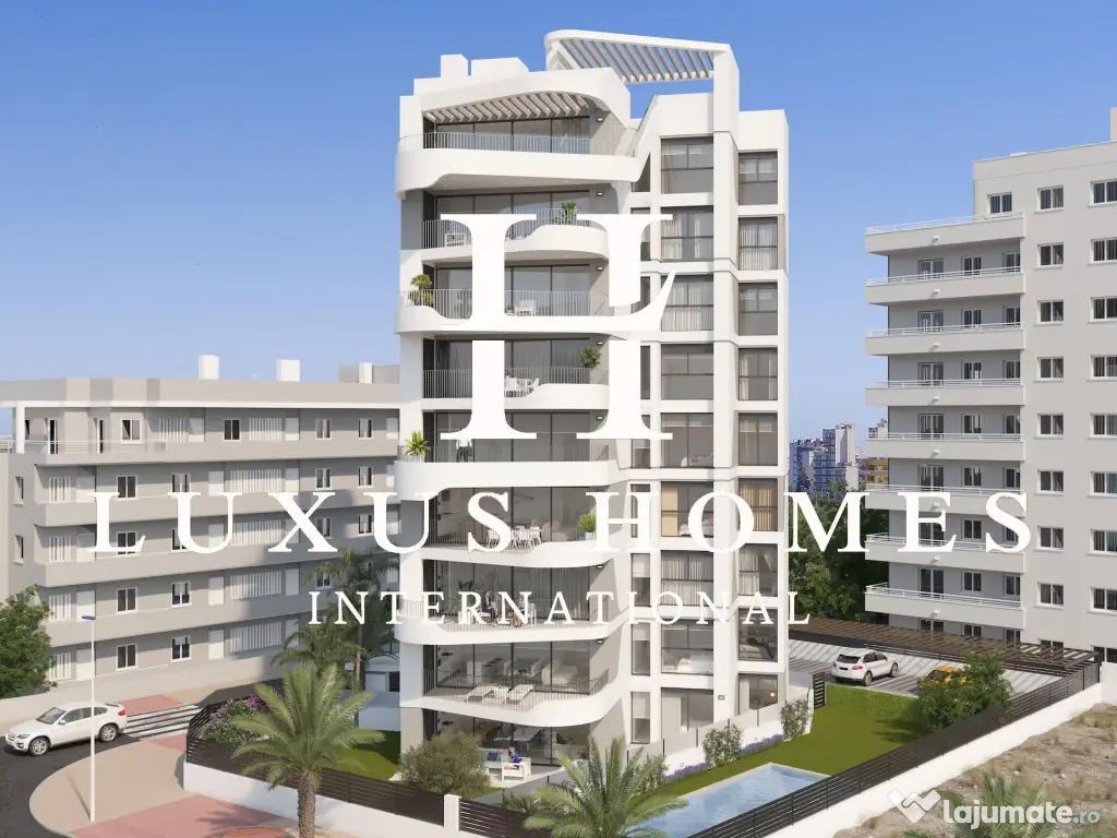 Apartament uimitor cu terasă privată, piscină și priveliște captivantă spre râu