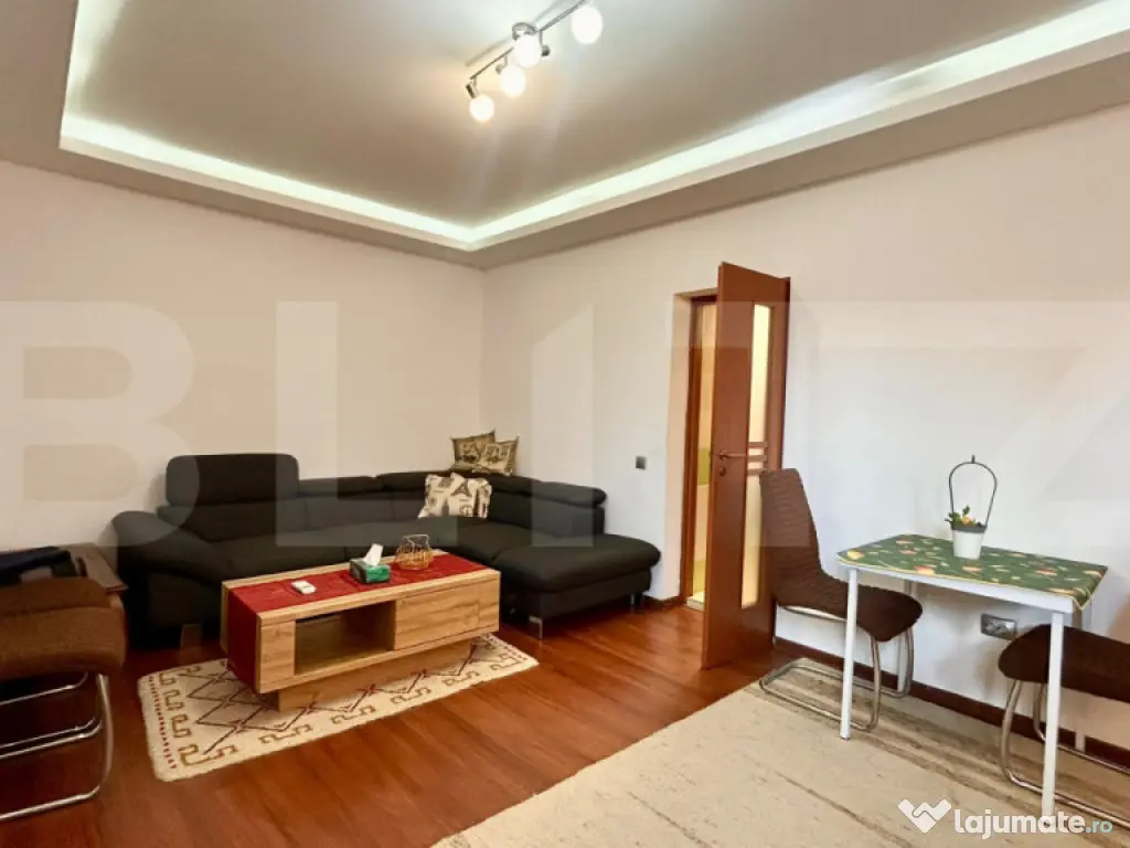 Apartament la casa , 50 mp , 2 camere , curte comună 