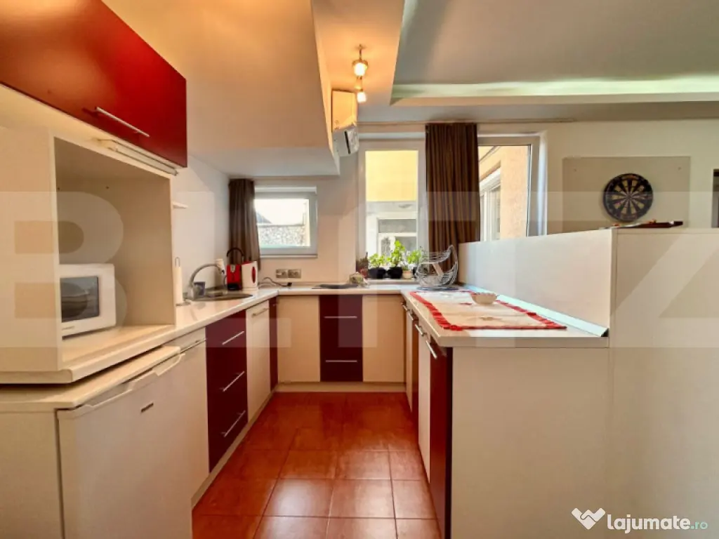 Apartament la casa , 50 mp , 2 camere , curte comună 