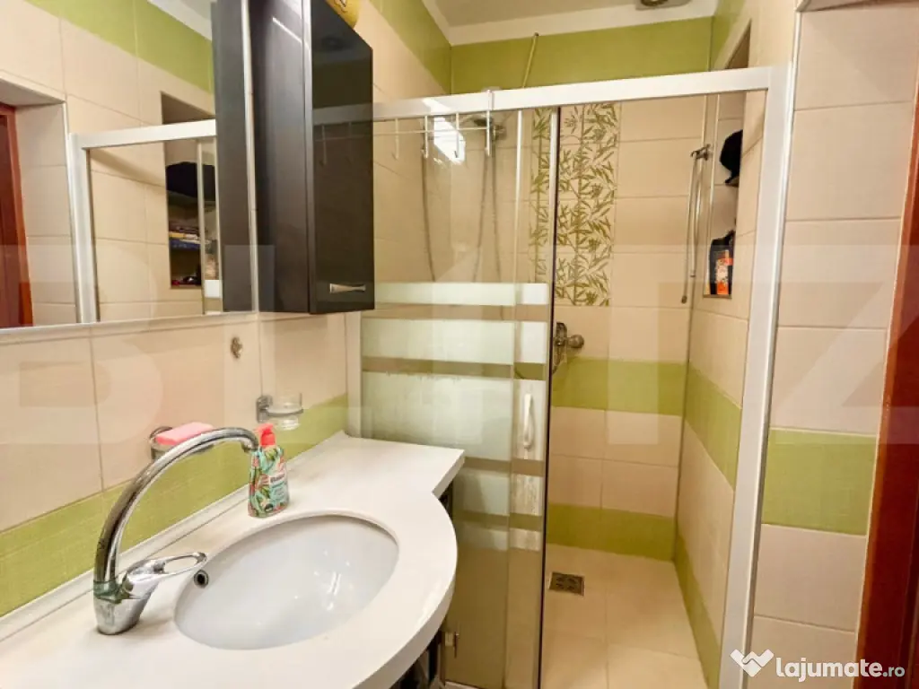 Apartament la casa , 50 mp , 2 camere , curte comună 