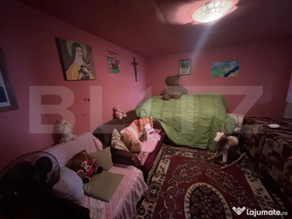 Casa de vanzare, 3 camere 