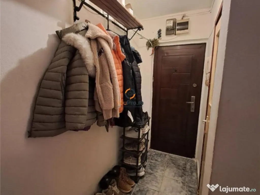 Ocazie! Apartament 2 camere la Parter Zona Sagului cu centra 