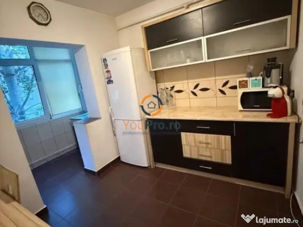 Decomandat 3 camere 2 balcoane etaj 3 Zona Soarelui 