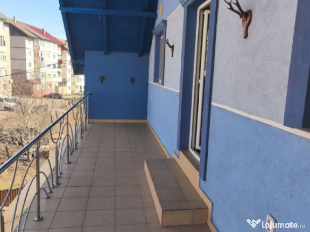 Casa multifunctionala, 420mp, 2300mp teren, Siret 