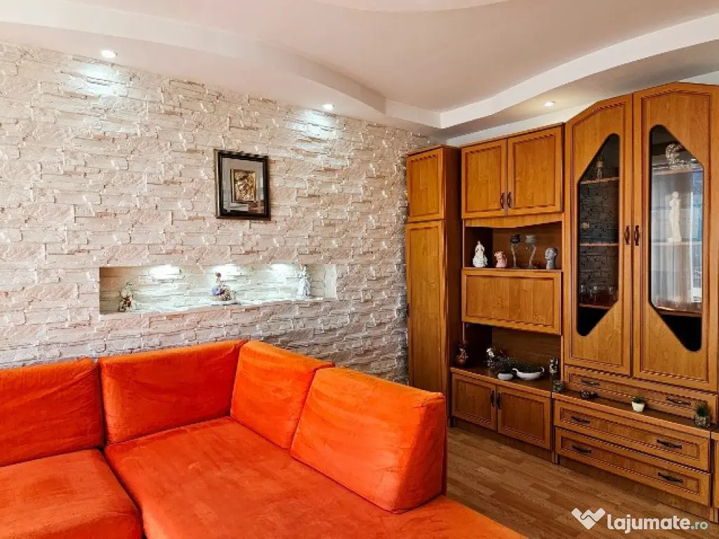 Apartament 2 camere, etaj 1, zona Biserica Catolica 