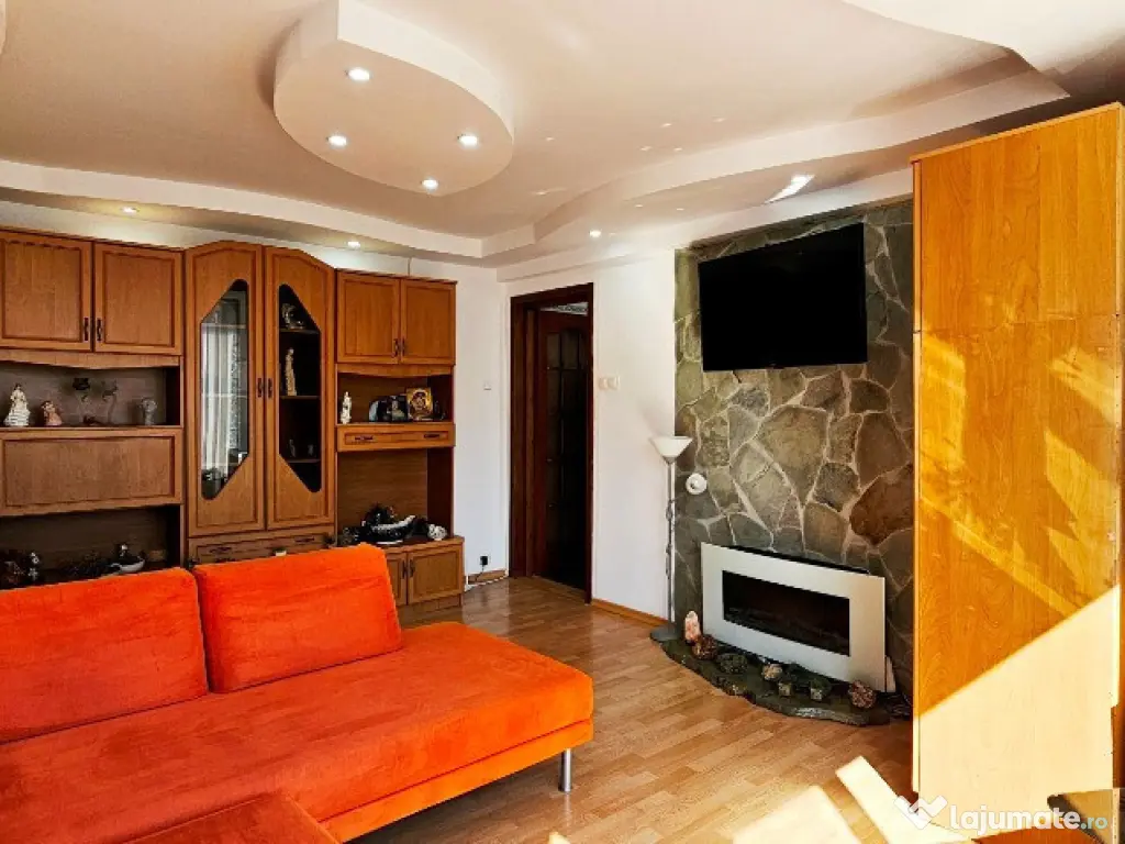 Apartament 2 camere, etaj 1, zona Biserica Catolica 