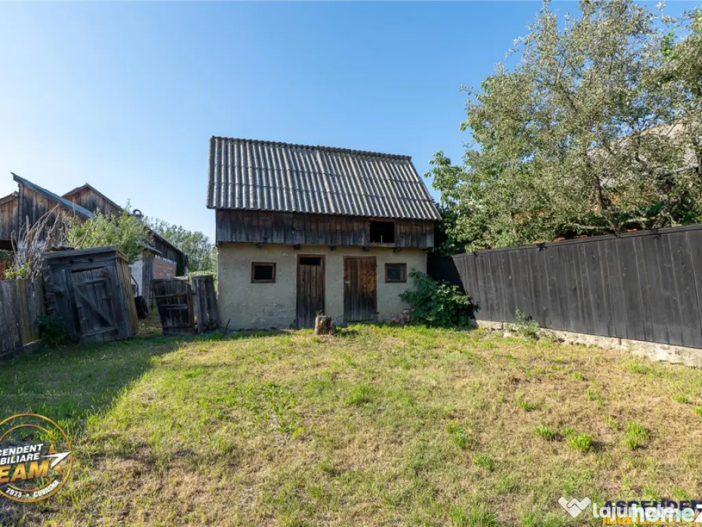 FILM! De casa traditionala, cu dependinte si facilitati, in 