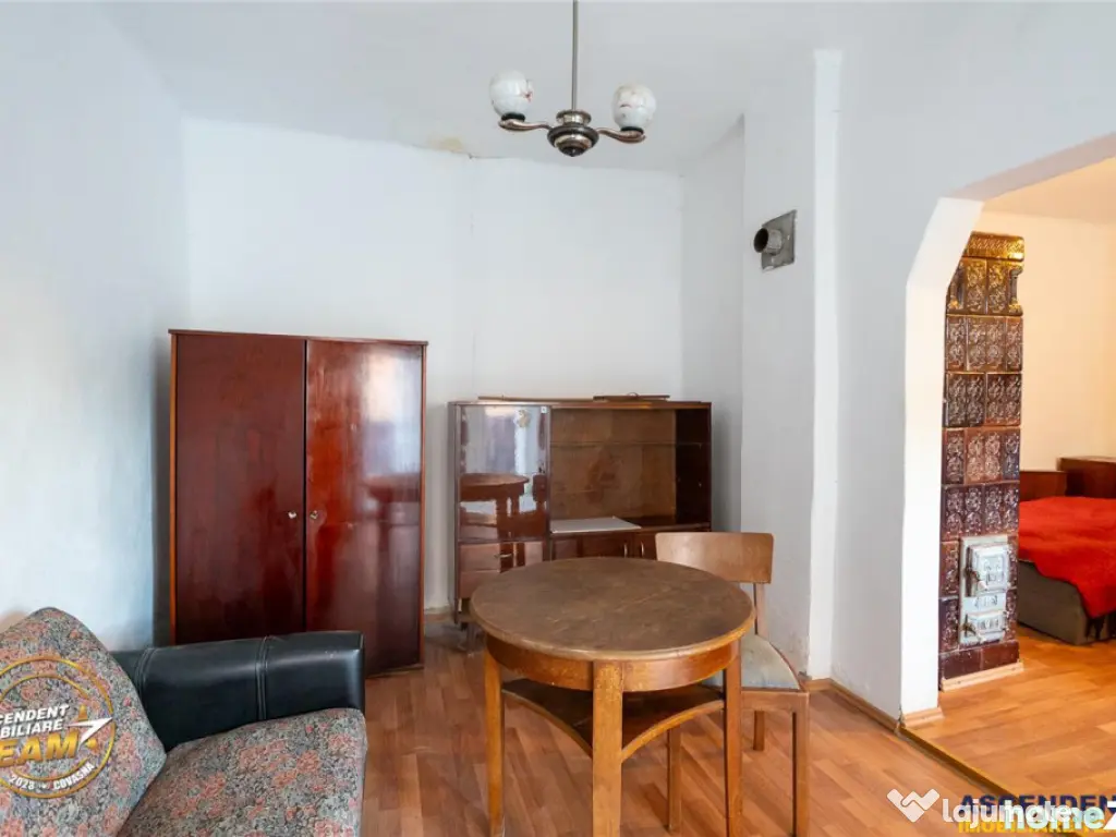 FILM! De casa traditionala, cu dependinte si facilitati, in 