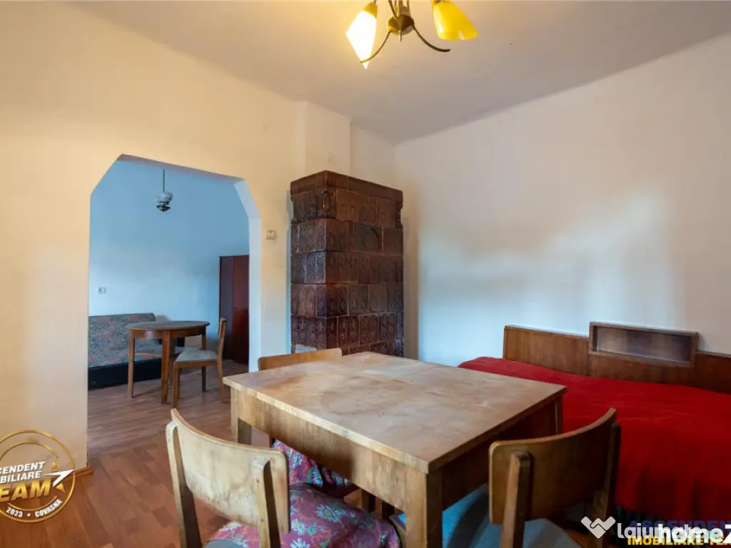 FILM! De casa traditionala, cu dependinte si facilitati, in