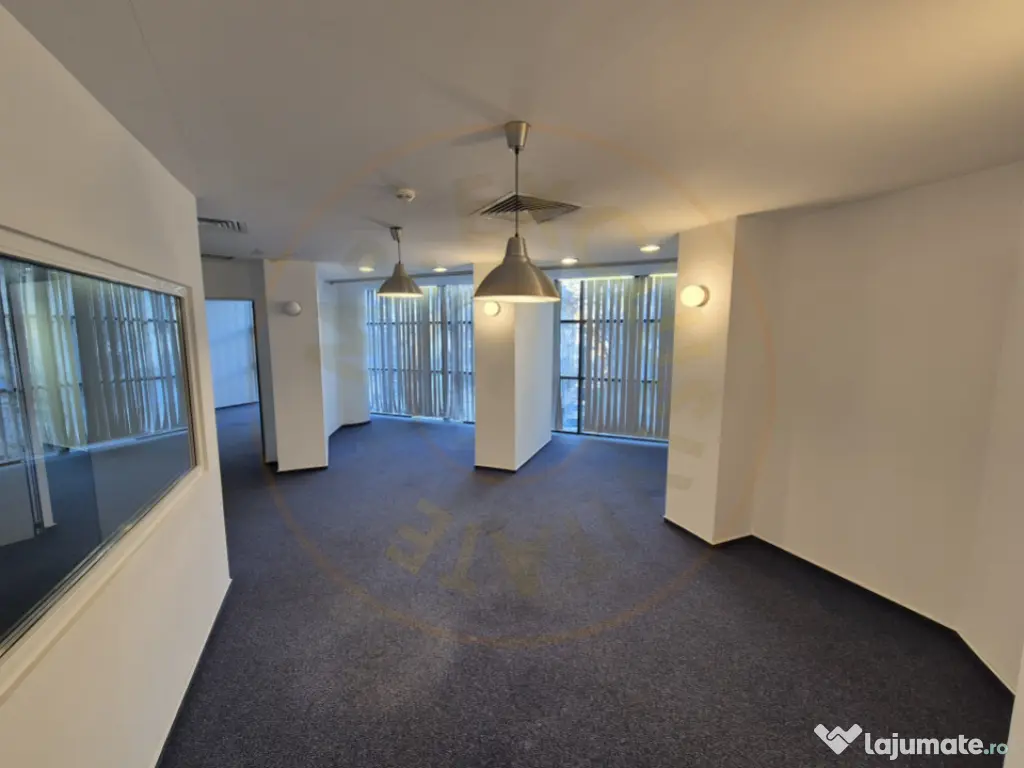 Spatiu de birouri open space 