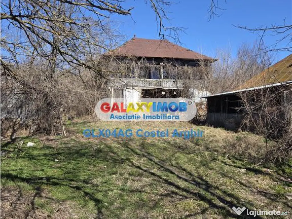 Vindem teren intravilan 2300 mp in com Calinesti , 100 m de 