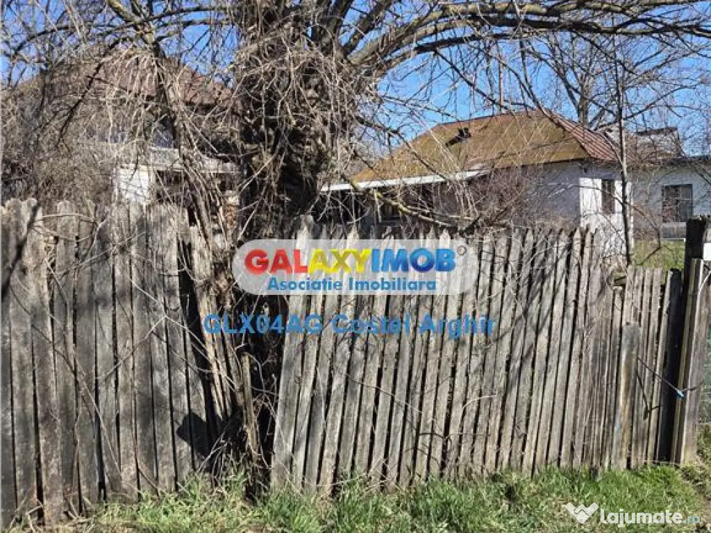 Vindem teren intravilan 2300 mp in com Calinesti , 100 m de 