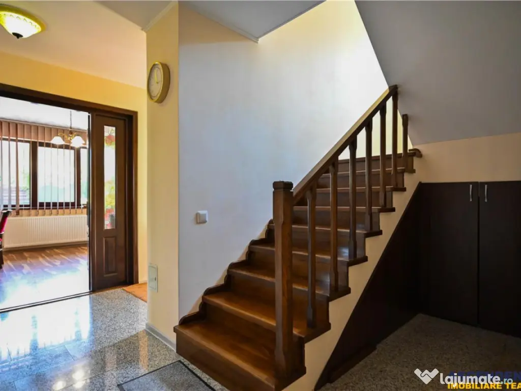 FILM!Refugiu elegant,cadru natural rar, vecinatati discrete, 