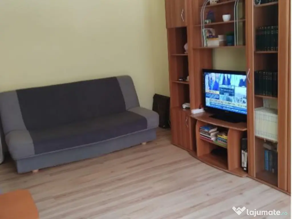 Apartament 3 camere cu parcare Tractorul 