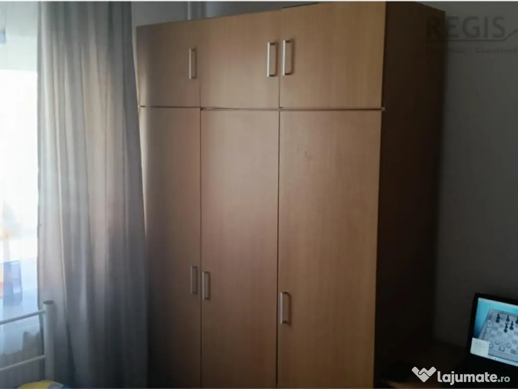 Apartament 3 camere cu parcare Tractorul 