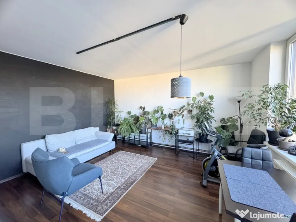 Apartament 2 camere, parcare, zona Marasti 