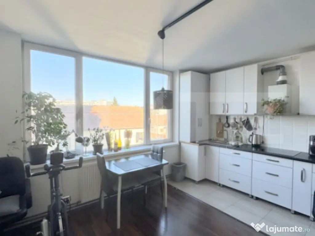 Apartament 2 camere, parcare, zona Marasti 