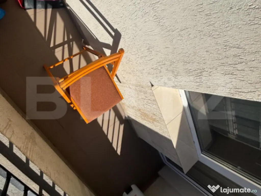 Apartament 3 camere, 58 mp, parcare, intermediar, zona Flori 