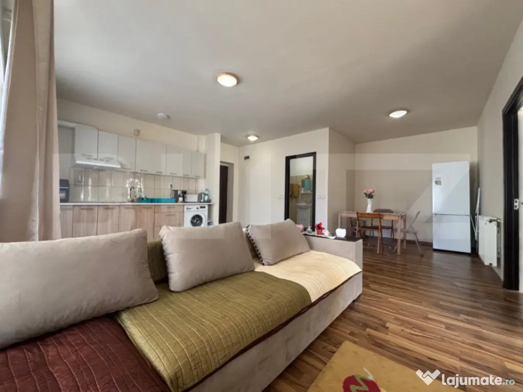 Apartament 3 camere, 58 mp, parcare, intermediar, zona Flori 