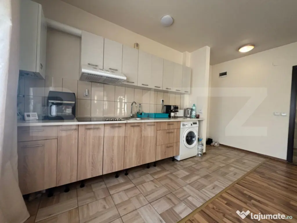 Apartament 3 camere, 58 mp, parcare, intermediar, zona Flori 