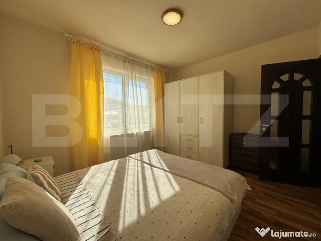 Apartament 3 camere, 58 mp, parcare, intermediar, zona Flori 