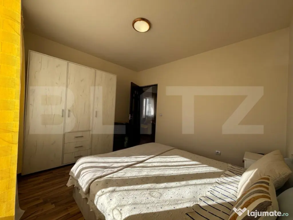 Apartament 3 camere, 58 mp, parcare, intermediar, zona Flori 