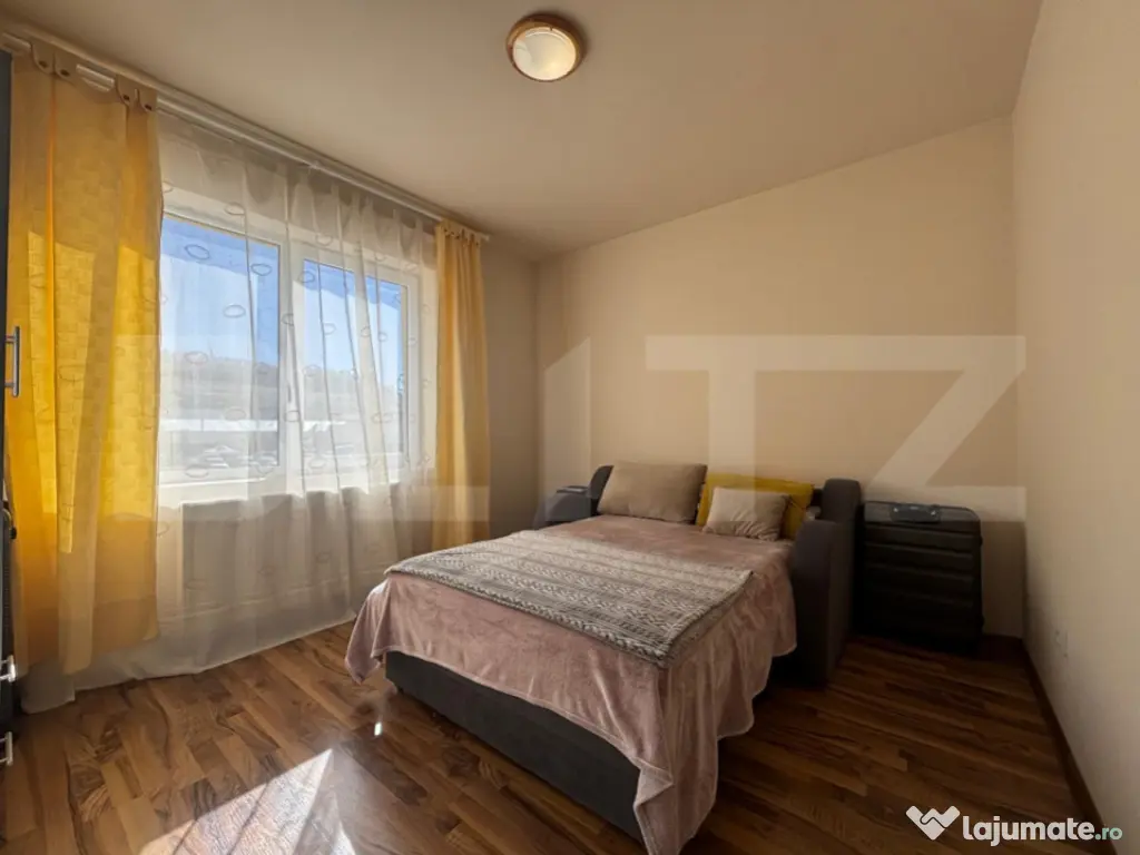 Apartament 3 camere, 58 mp, parcare, intermediar, zona Flori 