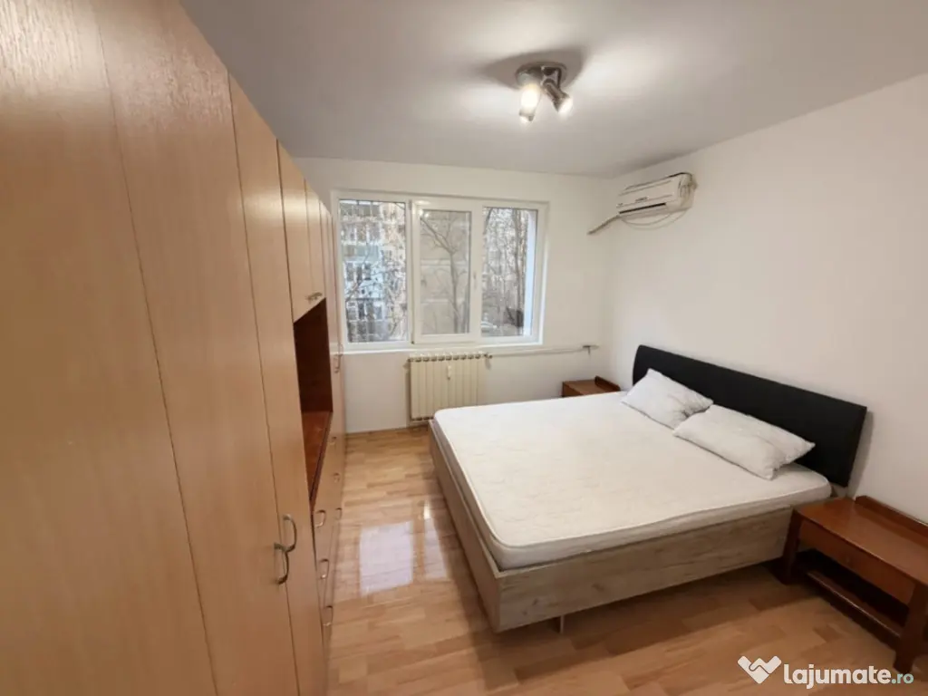 Apartament 2 camere decomandat, etaj 2, aproape de metrou Pa 